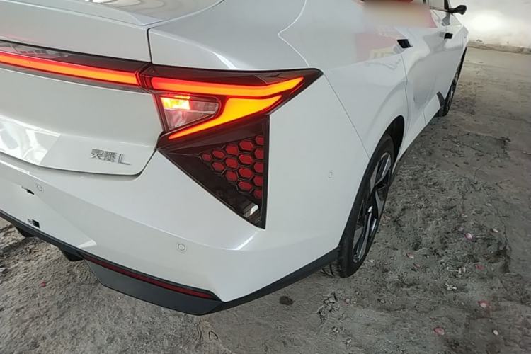 Used Lingxi L 2024 Player No. 1 Edition Right Rear Taillight