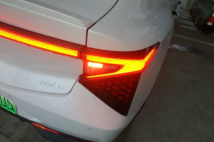 Used Lingxi L 2024 Player No. 1 Edition Right Rear Taillight