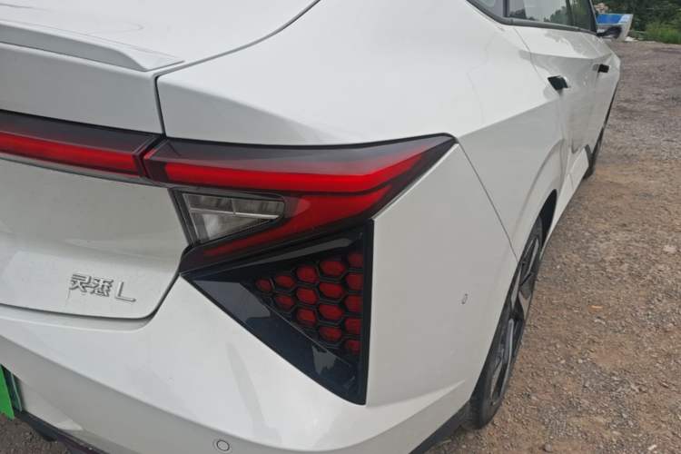Used Lingxi L 2024 Player No. 1 Edition Right Rear Taillight