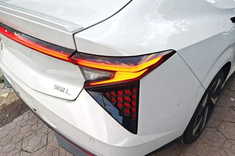 Used Lingxi L 2024 Player No. 1 Edition Right Rear Taillight