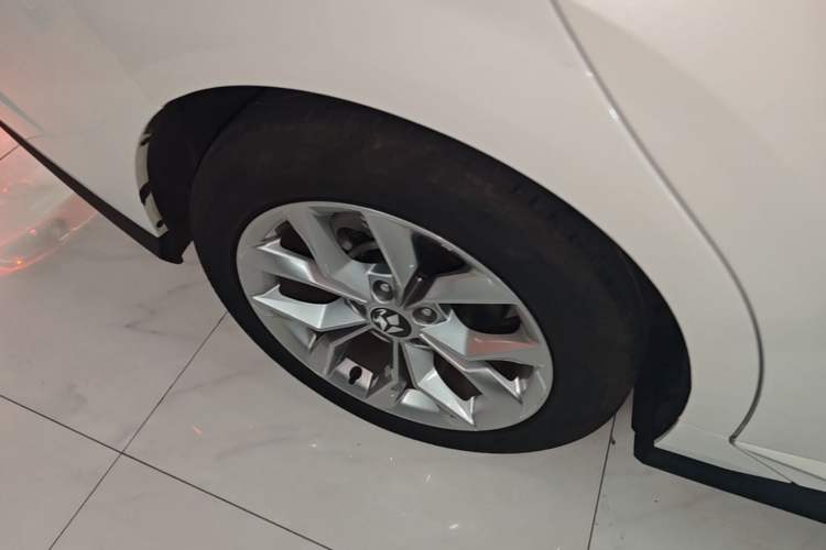 Used Lingxi L 2024 Player No. 1 Edition Right Rear Wheel Hub