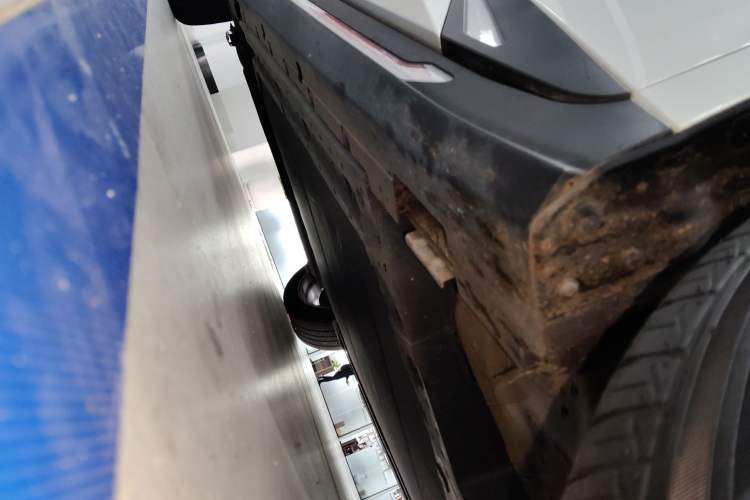Used Lingxi L 2024 Player No. 1 Edition Right Side Sill