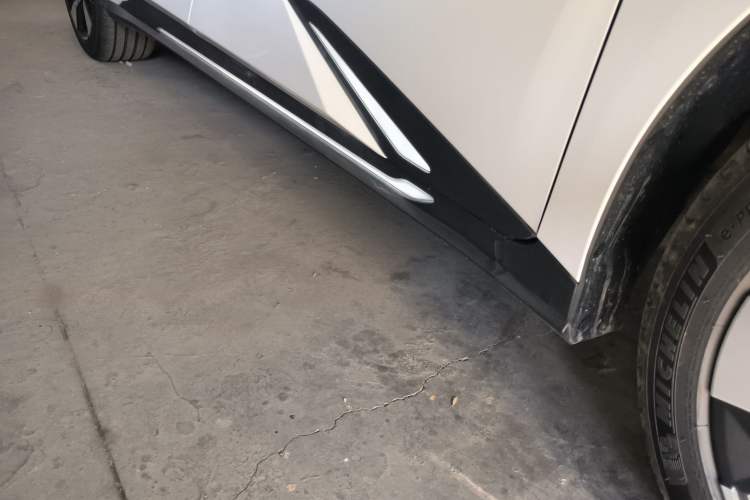 Used Lingxi L 2024 Player No. 1 Edition Right Side Sill