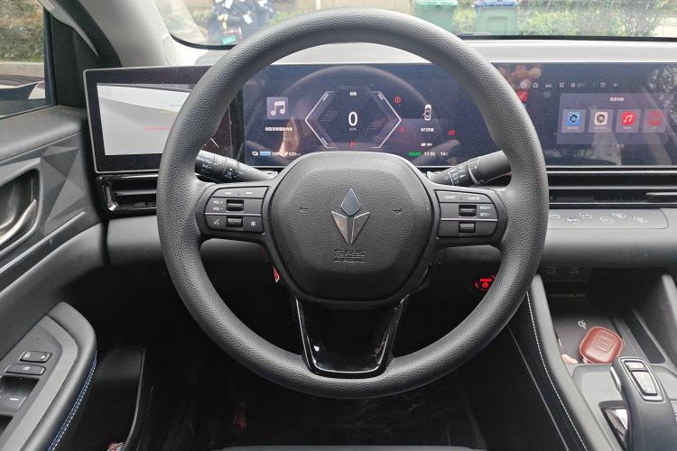 Used Lingxi L 2024 Player No. 1 Edition Steering Wheel