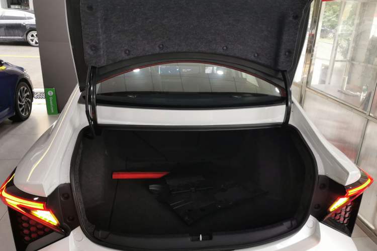 Used Lingxi L 2024 Player No. 1 Edition Trunk