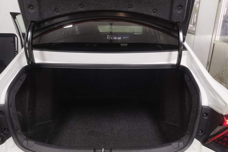 Used Lingxi L 2024 Player No. 1 Edition Trunk