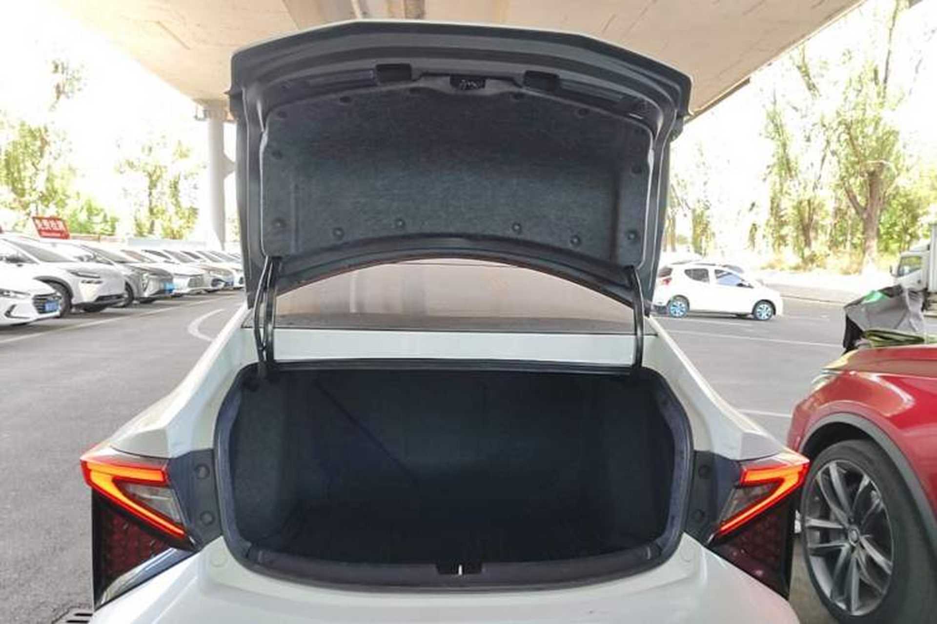 Used Lingxi L 2024 Player No. 1 Edition Trunk