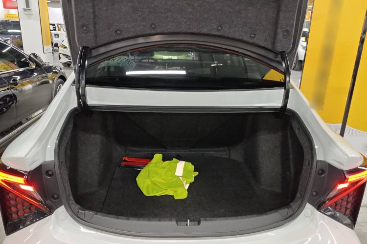 Used Lingxi L 2024 Player No. 1 Edition Trunk