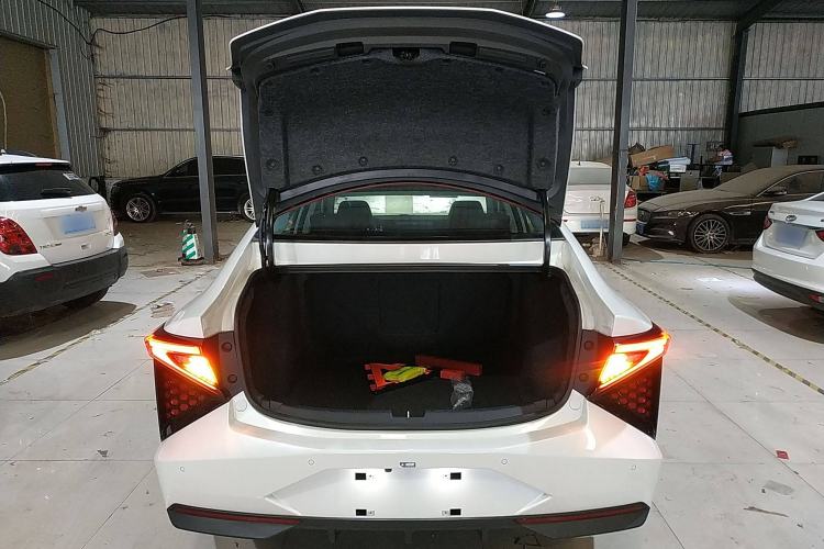 Used Lingxi L 2024 Player No. 1 Edition Trunk