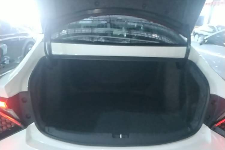 Used Lingxi L 2024 Player No. 1 Edition Trunk