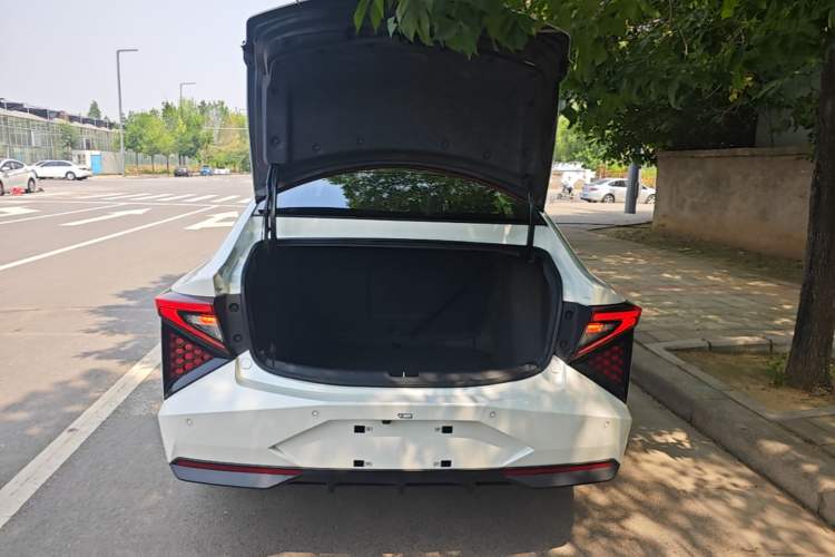 Used Lingxi L 2024 Player No. 1 Edition Trunk