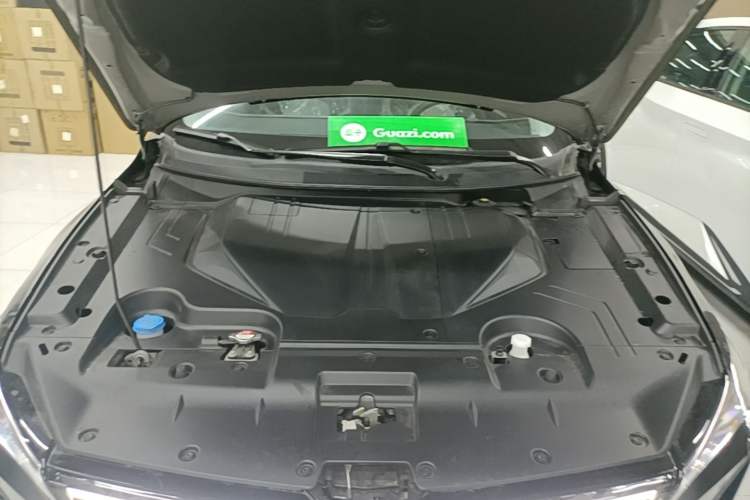 Used Lingxi L 2025 Model—Player No. 1 Plus Super Double-Up Optional Package Engine Bay