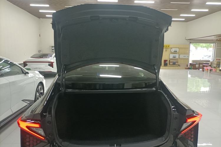 Used Lingxi L 2025 Model—Player No. 1 Plus Super Double-Up Optional Package Trunk
