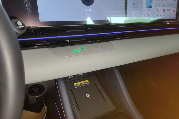 Used Lingxi L 2025 Model—Player No. 1 Plus Super Double-Up Optional Package Audio And AC Panel