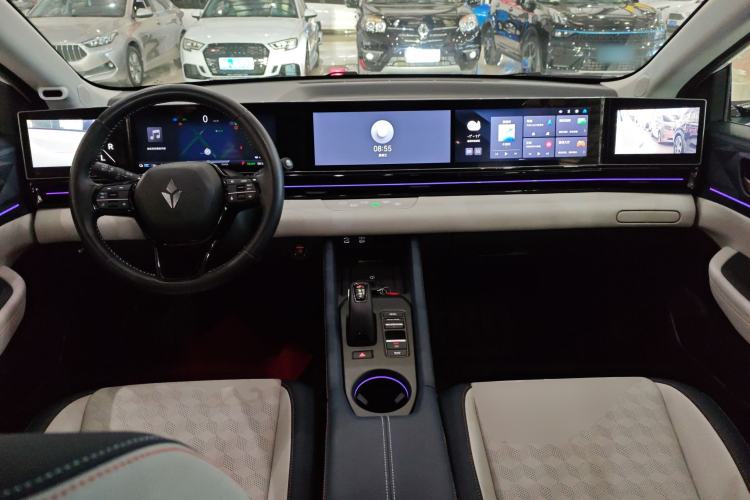 Used Lingxi L 2025 Model—Player No. 1 Plus Super Double-Up Optional Package Center Console