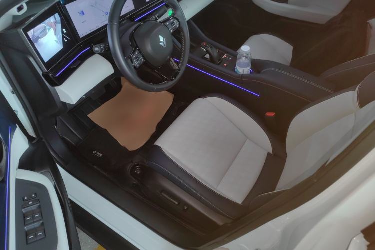 Used Lingxi L 2025 Model—Player No. 1 Plus Super Double-Up Optional Package Driver Seat