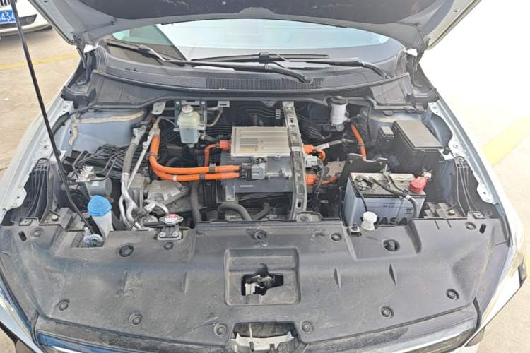 Used Lingxi L 2025 Model—Player No. 1 Plus Super Double-Up Optional Package Engine Bay
