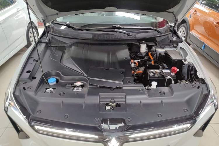 Used Lingxi L 2025 Model—Player No. 1 Plus Super Double-Up Optional Package Engine Bay
