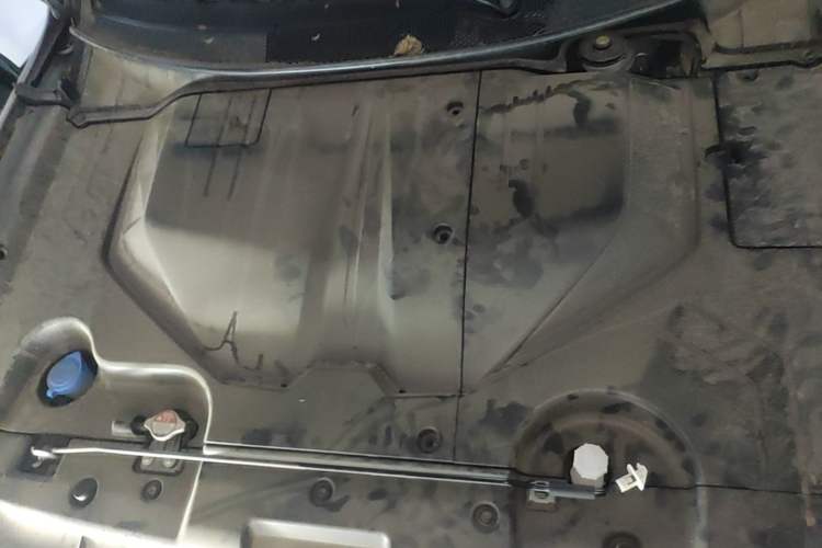 Used Lingxi L 2025 Model—Player No. 1 Plus Super Double-Up Optional Package Engine Bay