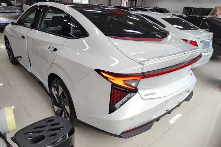 Used Lingxi L 2025 Model—Player No. 1 Plus Super Double-Up Optional Package Exterior 2