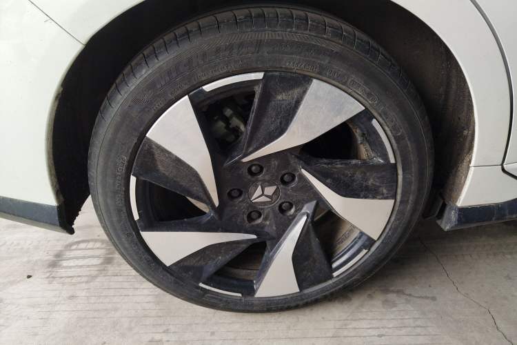 Used Lingxi L 2025 Model—Player No. 1 Plus Super Double-Up Optional Package Exterior 5