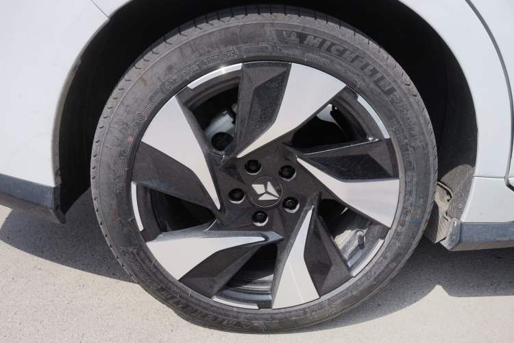 Used Lingxi L 2025 Model—Player No. 1 Plus Super Double-Up Optional Package Exterior 5