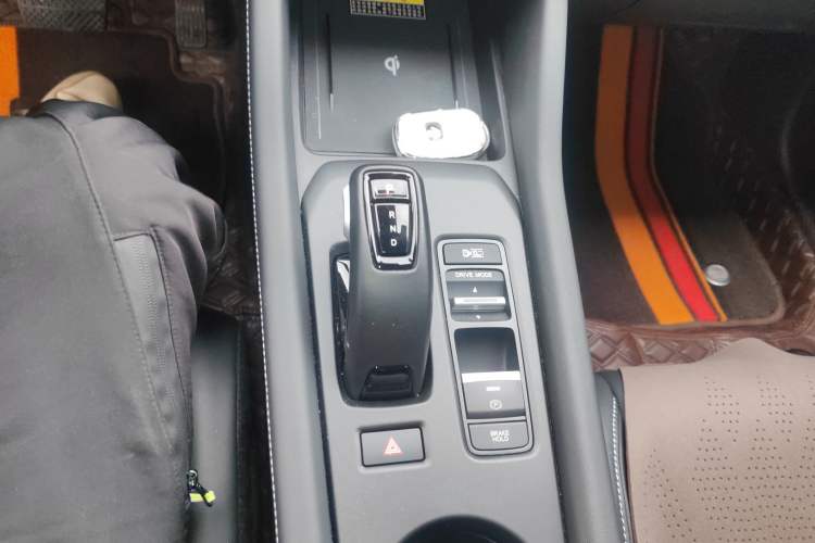 Used Lingxi L 2025 Model—Player No. 1 Plus Enhanced Plus One Optional Package Gear Lever