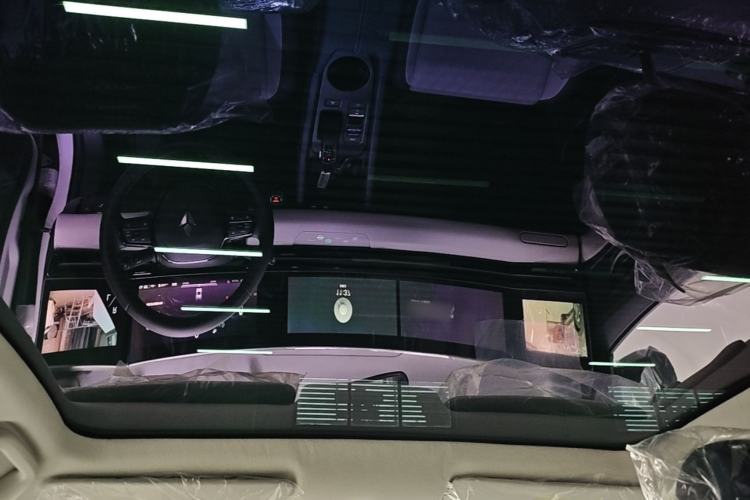 Used Lingxi L 2025 Model—Player No. 1 Plus Super Double-Up Optional Package Headliner