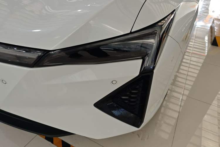 Used Lingxi L 2025 Model—Player No. 1 Plus Super Double-Up Optional Package Left Front Headlight