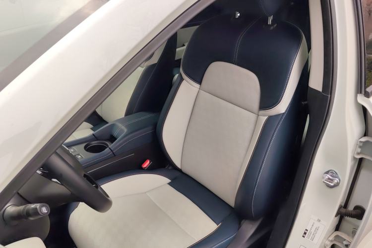 Used Lingxi L 2025 Model—Player No. 1 Plus Super Double-Up Optional Package Left Front Seat