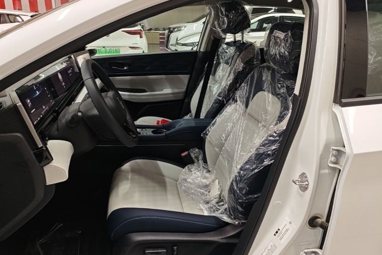 Used Lingxi L 2025 Model—Player No. 1 Plus Super Double-Up Optional Package Left Front Seat