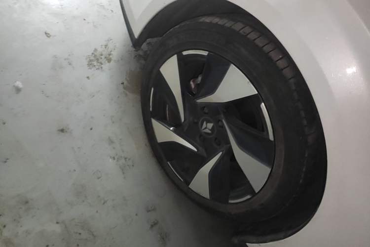 Used Lingxi L 2025 Model—Player No. 1 Plus Super Double-Up Optional Package Left Front Wheel Hub