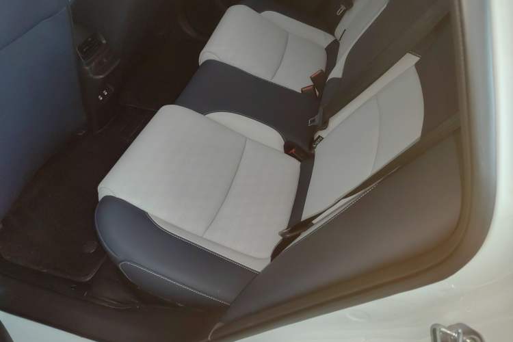 Used Lingxi L 2025 Model—Player No. 1 Plus Super Double-Up Optional Package Left Rear Seat