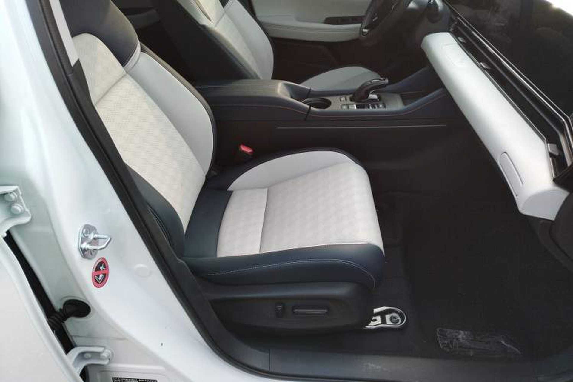 Used Lingxi L 2025 Model—Player No. 1 Plus Super Double-Up Optional Package Right Front Seat