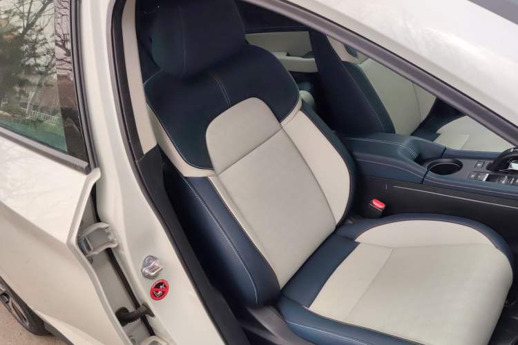 Used Lingxi L 2025 Model—Player No. 1 Plus Super Double-Up Optional Package Right Front Seat