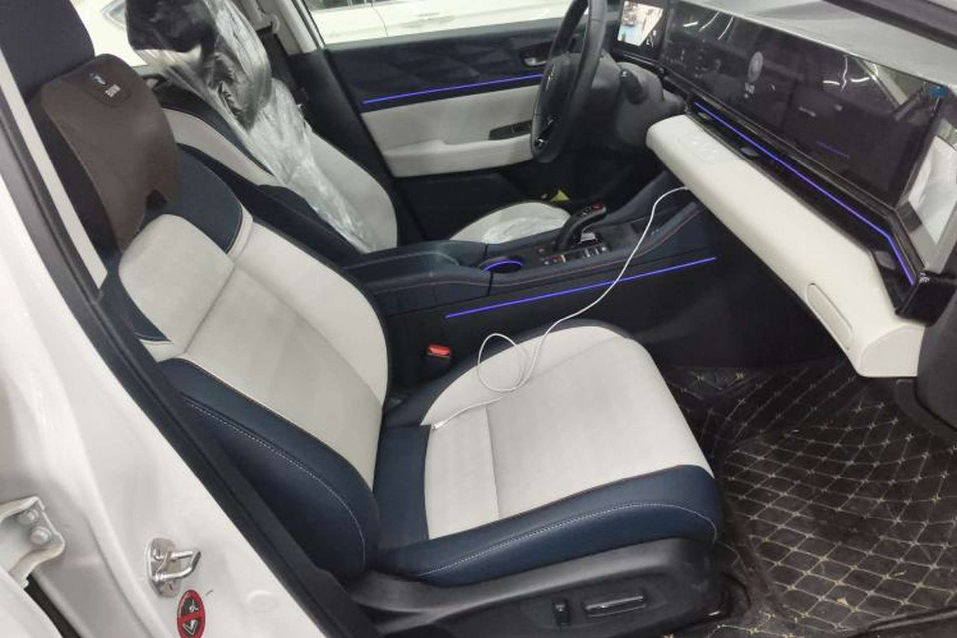 Used Lingxi L 2025 Model—Player No. 1 Plus Super Double-Up Optional Package Right Front Seat
