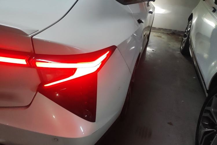 Used Lingxi L 2025 Model—Player No. 1 Plus Super Double-Up Optional Package Right Rear Taillight