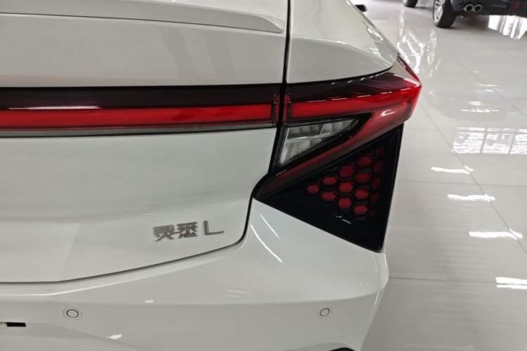 Used Lingxi L 2025 Model—Player No. 1 Plus Super Double-Up Optional Package Right Rear Taillight