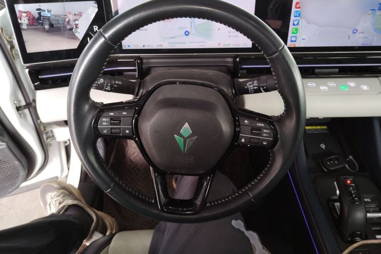 Used Lingxi L 2025 Model—Player No. 1 Plus Super Double-Up Optional Package Steering Wheel