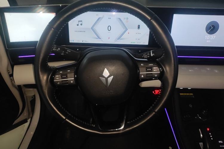 Used Lingxi L 2025 Model—Player No. 1 Plus Super Double-Up Optional Package Steering Wheel