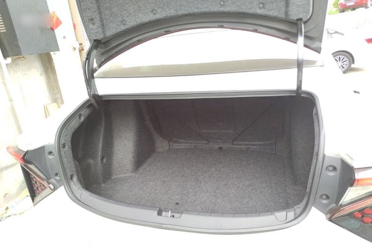 Used Lingxi L 2025 Model—Player No. 1 Plus Super Double-Up Optional Package Trunk