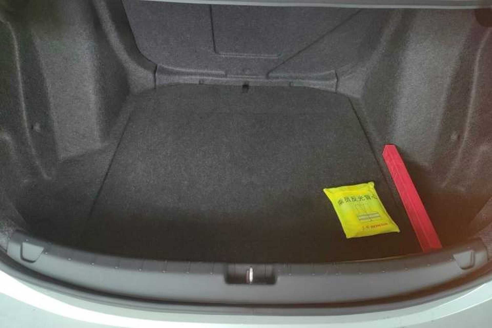 Used Lingxi L 2025 Model—Player No. 1 Plus Super Double-Up Optional Package Trunk