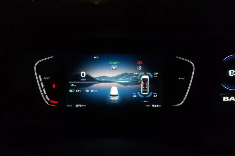Used LinkTour E-M8 2025 320 km Range Luxury Version 7 Seats Instrument Cluster