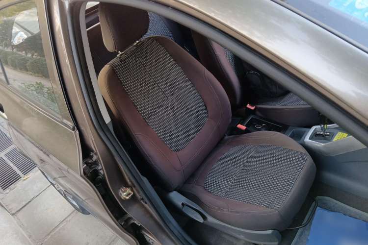 Used LinkTour E Tour 2017 Standard Model Right Front Seat