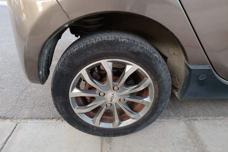 Used LinkTour E Tour 2017 Standard Model Right Rear Wheel Hub