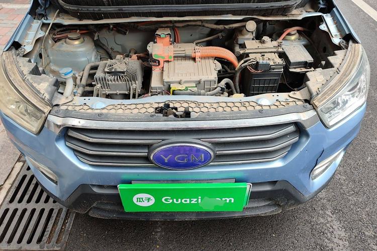 Used LinkTour E Tour 2018 Comfort Model Engine Bay