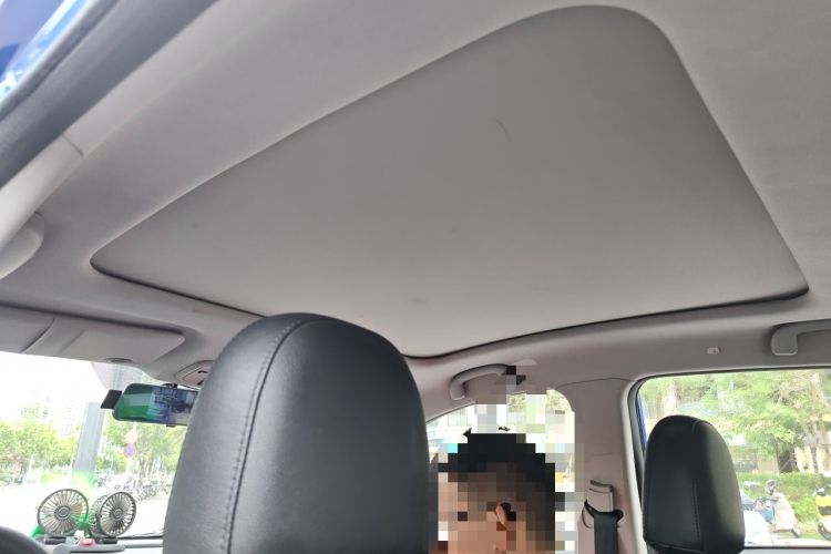 Used LinkTour K-ONE 2018 300 Luxury Edition Headliner