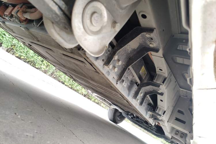 Used Linxys Huangjincang 2025 PULS Cargo Edition Deluxe First-Class Cabin Chassis Rear Right