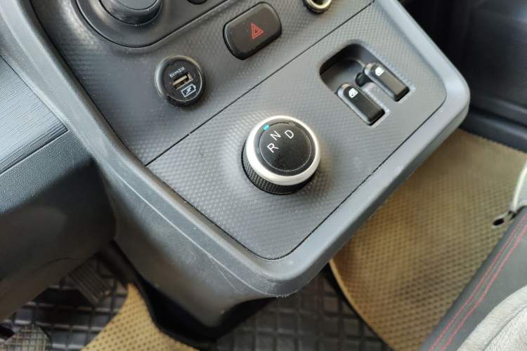 Used Linxys Huangjincang 2025 PULS Cargo Edition Deluxe First-Class Cabin Gear Lever