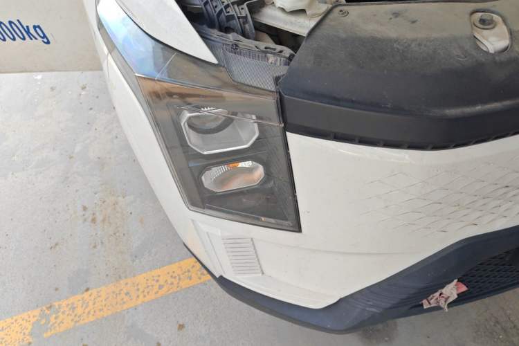 Used Linxys Huangjincang 2023 Luxury Edition Economy Class Right Front Headlight